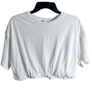 Cloth By Design Cropped White Tee Shirt Size Medium